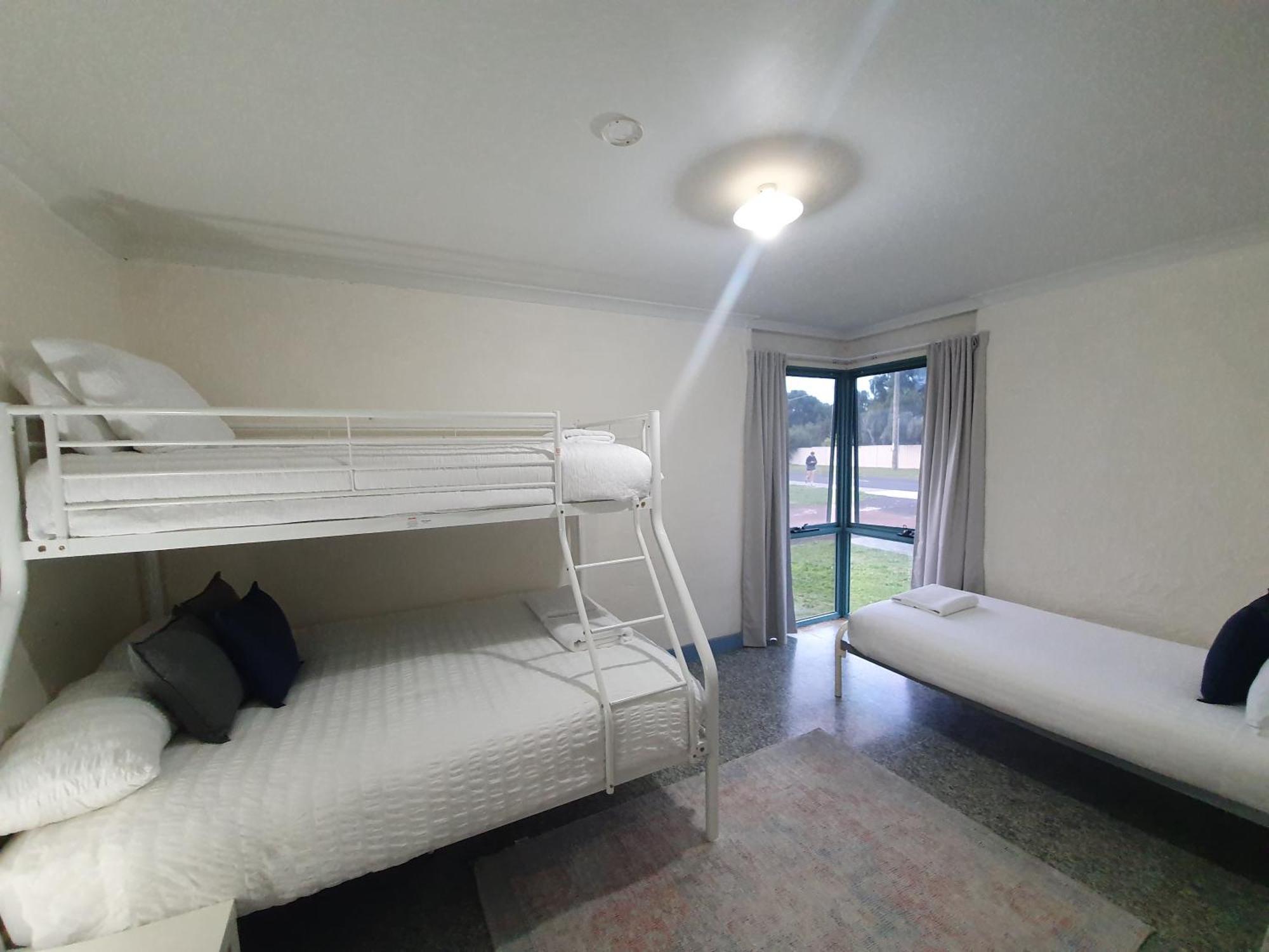 Busselton Holiday Units Szoba fotó