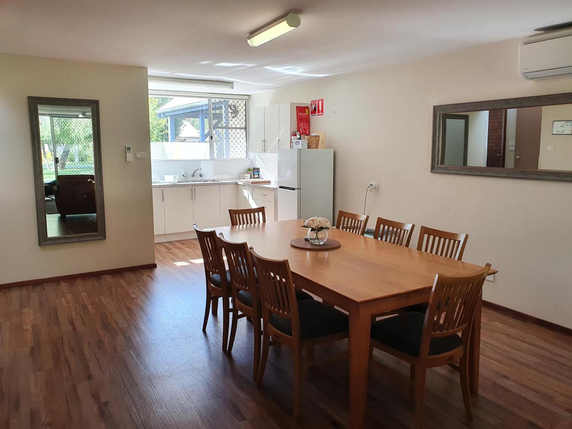 Busselton Holiday Units Szoba fotó